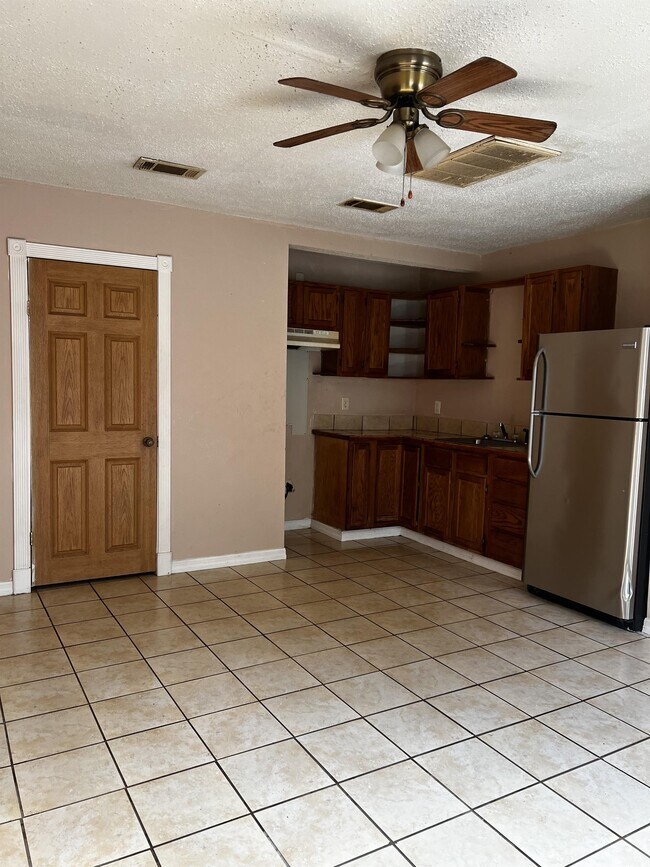 Photo - 2207 20th Ave Apartment Unit C