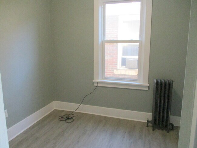 Photo - 328 Park Rd Unit 2