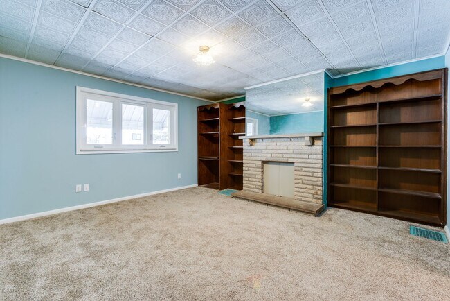 39 Allen St