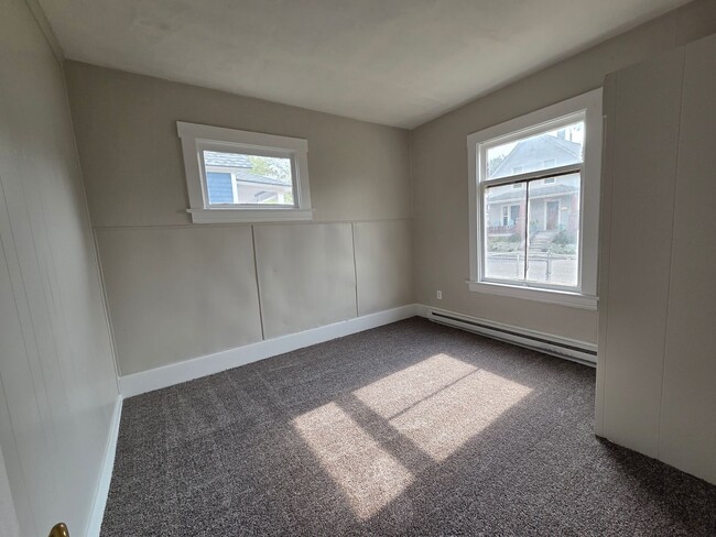 Photo - 1618 W Spofford Ave