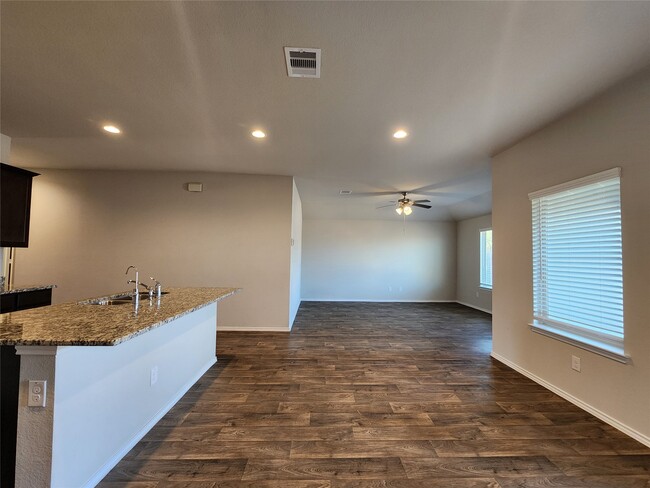 Building Photo - 18277 Eaton Mill Dr