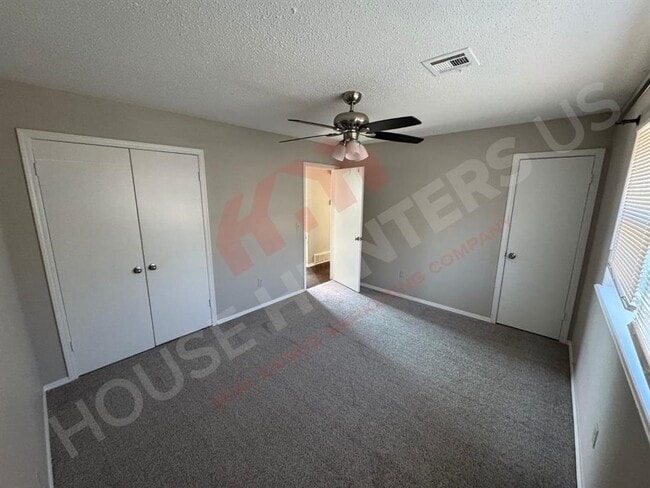 Photo - 920 NW 104th St