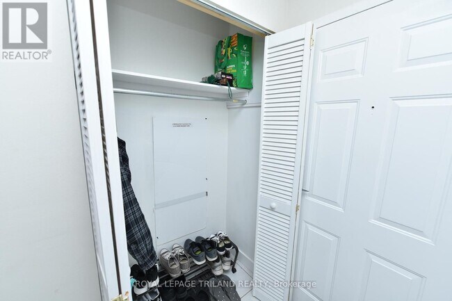 Photo - 75 Huxley St Unit 605