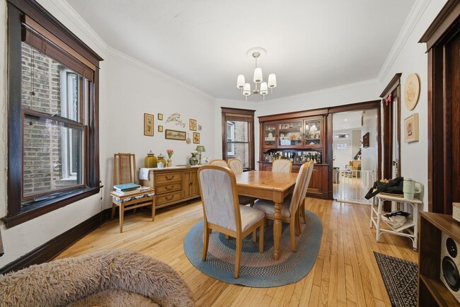 Photo - 2421 N Washtenaw Ave Unit 2