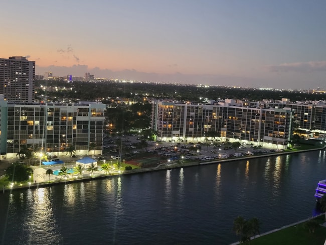 Photo - 3800 S Ocean Dr Unit 1823