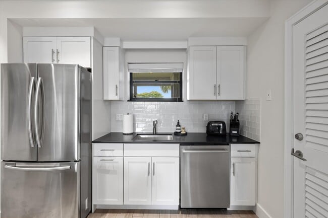 Photo - 11818 Pebblewood Dr