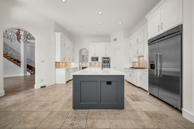 Photo - 15 Player Green Pl