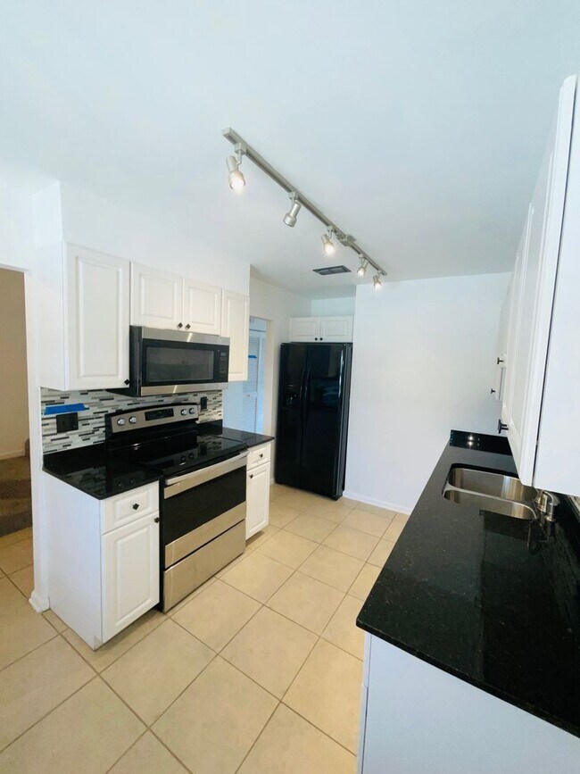 Photo - Pratt_316 Hernando Unidad B