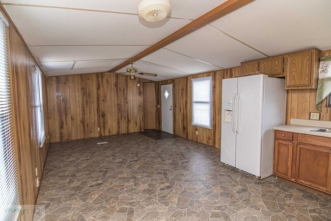 Photo - 111 Clover Ridge Dr