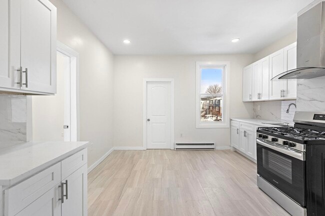 Photo - 600 67th St Unit 2