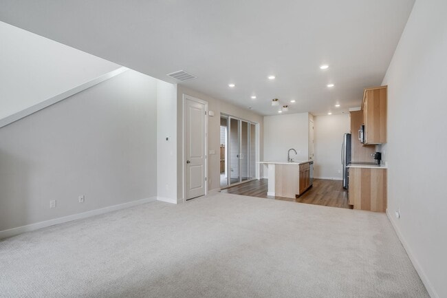 Photo - Beautiful 3 Bed, 3 Bath Rental Home in Hil...