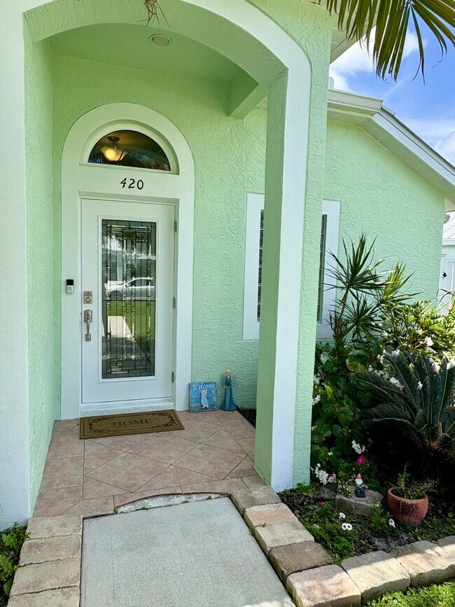 Photo - 3/2/2 with huge screened in Patio in The Pines/Jensen Beach