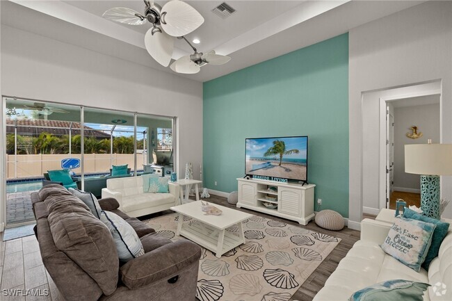 Building Photo - 4800 SW 23rd Ave Rental
