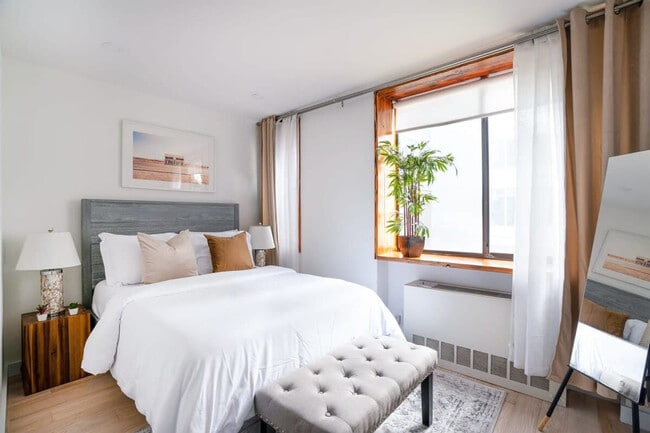 Photo - 244 E 75th St Unidad FL4-ID1021963P