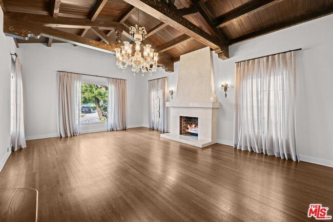 Photo - 208 S Rodeo Dr