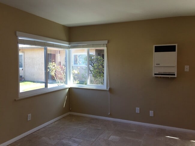 Photo - 131 Daisy Ave Unit 131