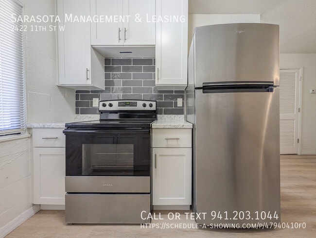 Photo - 2422 11th St W