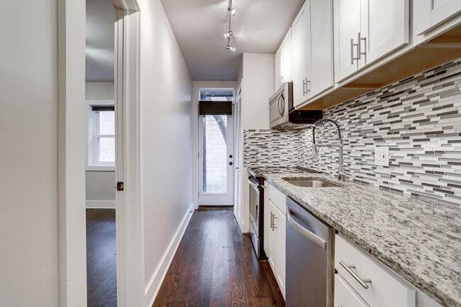 Photo - 82 Q St SW