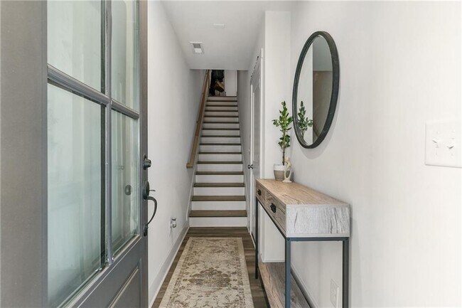 Photo - 738 Perch Pl