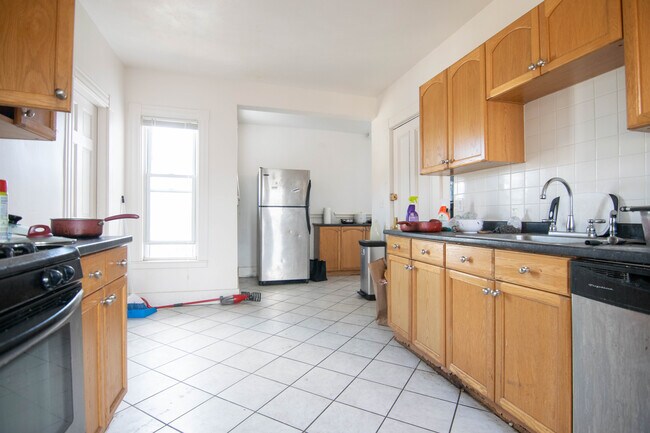 Photo - 46 Gardner St Unit 3