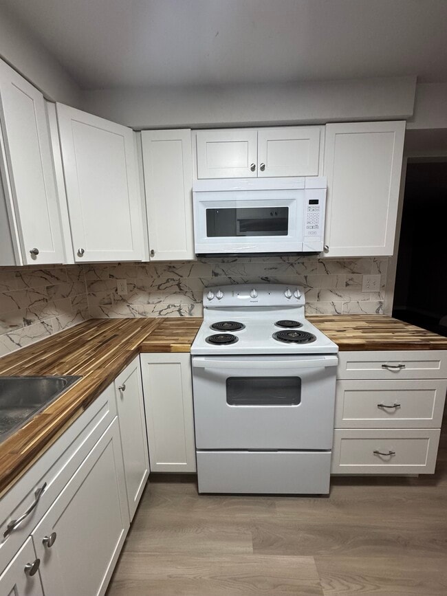 New kitchen - 1822 W Nez Perce St Unit 1822