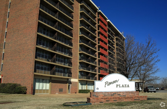 Photo - Pioneer Plaza
