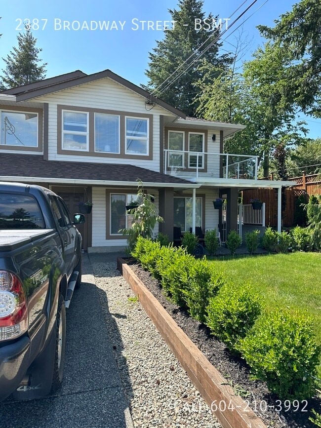 Building Photo - Spacious 2 Bedroom Suite Unit BSMT