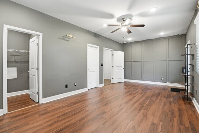 Photo - 2376 Tarben Dr