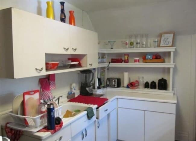 Photo - 411 S Simon St