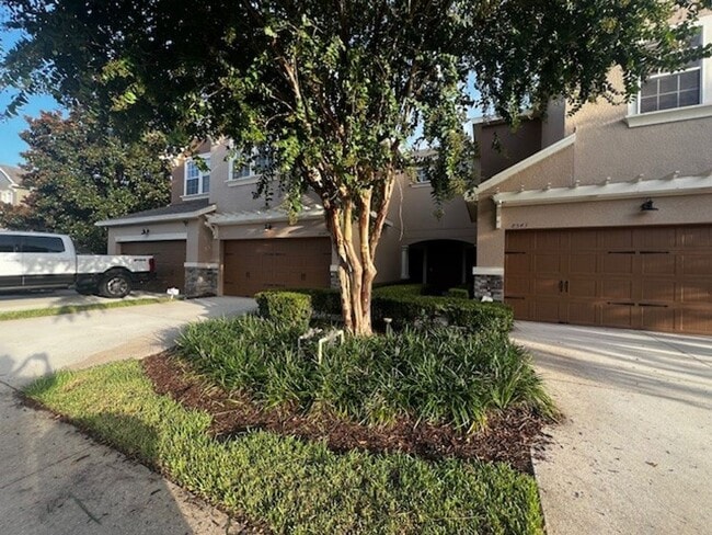 Photo - MOVE IN MAY-OVIEDO RENTAL!BEAUTIFUL 3 bd 2.5 bath townhome! 2 CAR ATTACHED GARAGE!FRESH PAINT!
