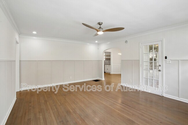 Photo - 1649 Beecher St SW