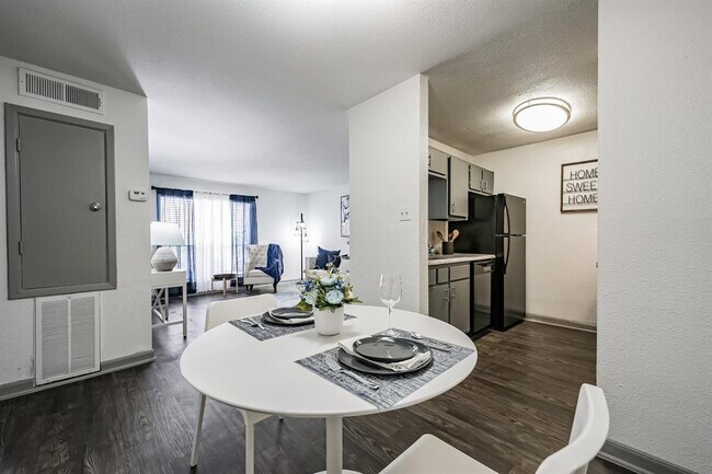 Photo - 3000 Murworth Dr Unit 420