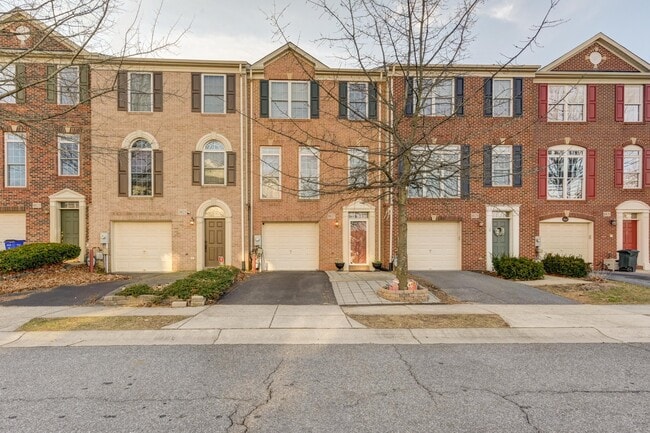 Building Photo - 8827 Montjoy Pl
