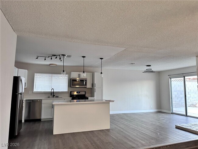 Photo - 7024 Michael Collins Pl