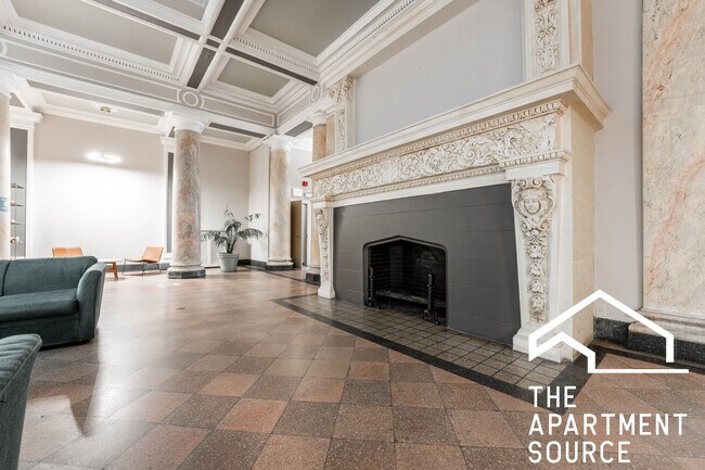 Photo - 540 W Briar Pl Unit 3F