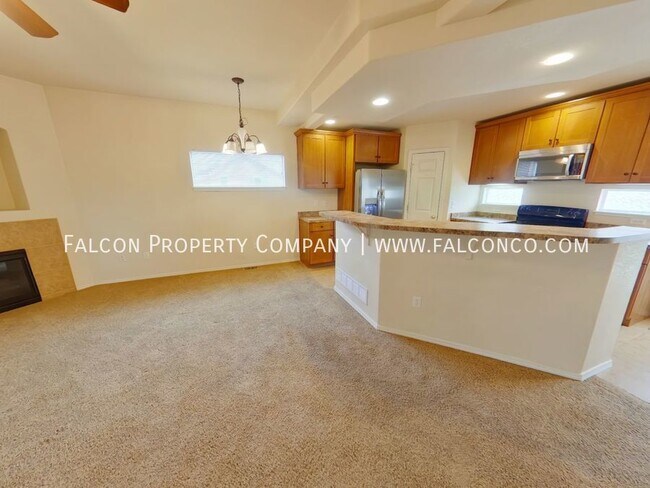 Photo - Fabulous Townhome in Iron Horse Villas! - ...