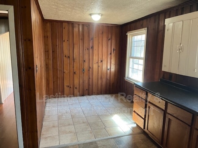 Photo - 225 Terrace Ave