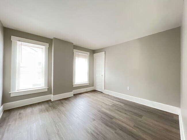 Photo - 1609-1611 1st Ave Unidad 1609