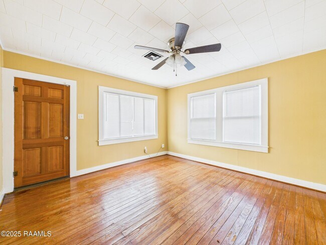 Photo - 413 Dorothy St