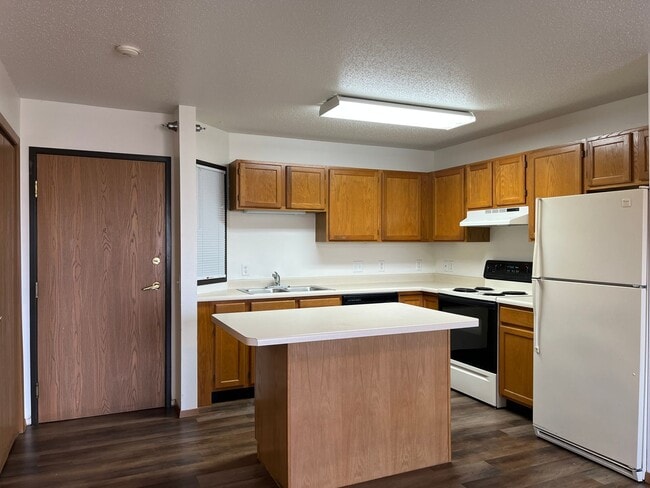 Photo - Gateway Apartments