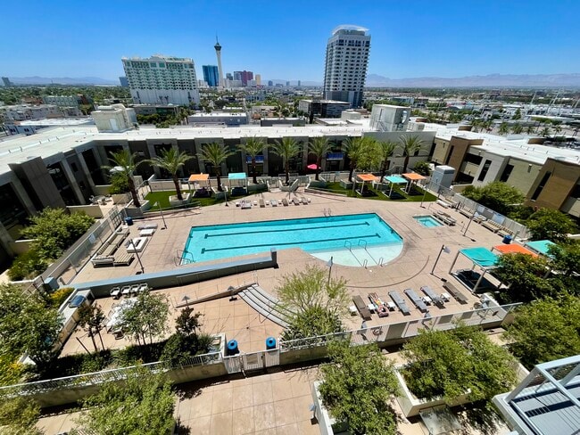 Photo - 353 E Bonneville Ave Unit 219