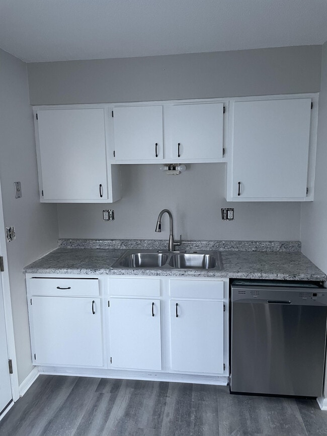 Photo - 1024 Spring St