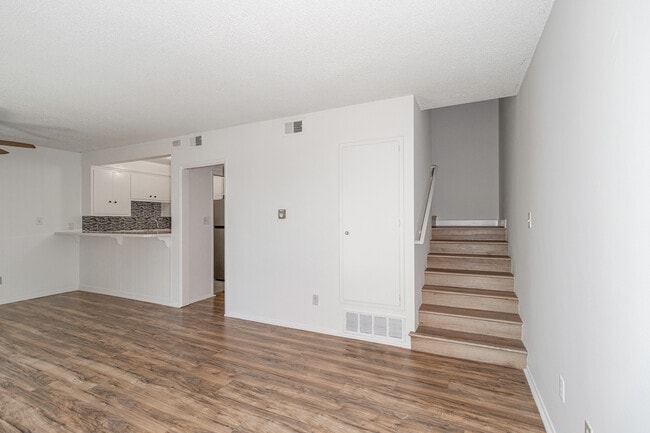 Photo - 7721 St Bernard St