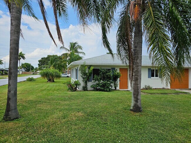 Photo - 145 SW 8th Ave