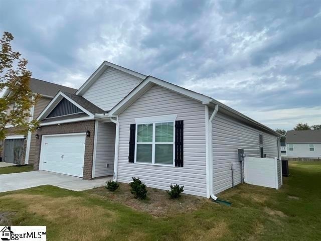 Photo - 933 Greyford Ln