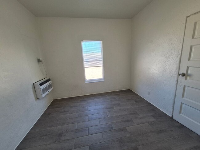 Photo - 383 S 7th Ave Unit 381