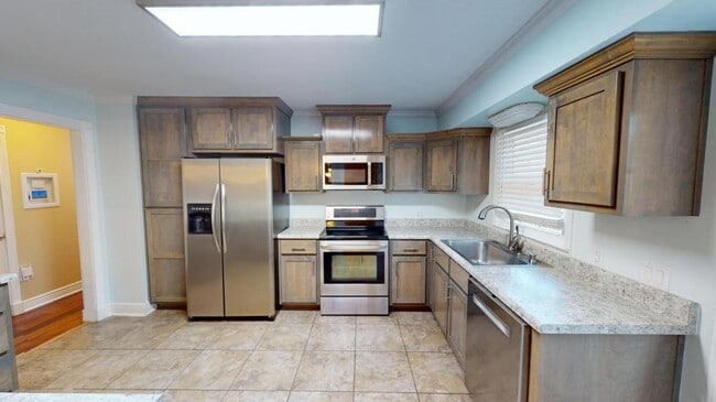Photo - 110 Oakland Dr