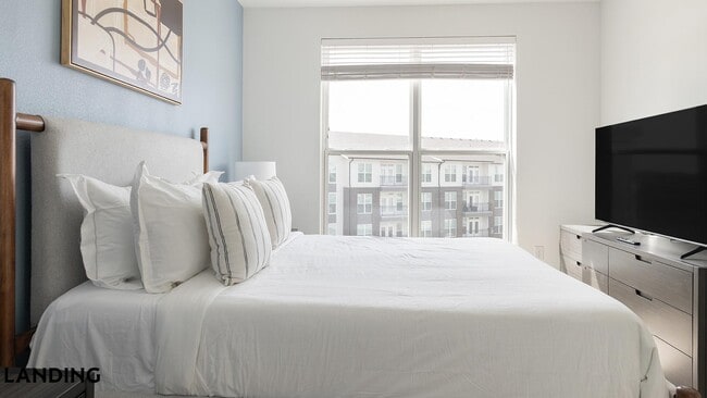 Photo - 4401 Bunker Hill Rd Unit 1401