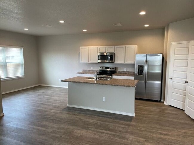 Photo - Available Now | Pet-Friendly 3-Bedroom, 2-Bath Home in Scott’s Hollow — Tour Today!