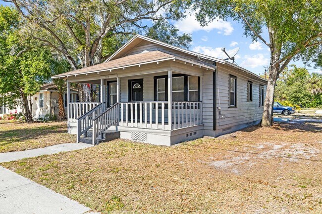 Photo - 1128 Belleair Rd Unit Home